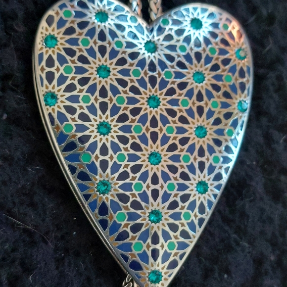 Brighton silver heart necklace, long chain, reversible. - Picture 3 of 4